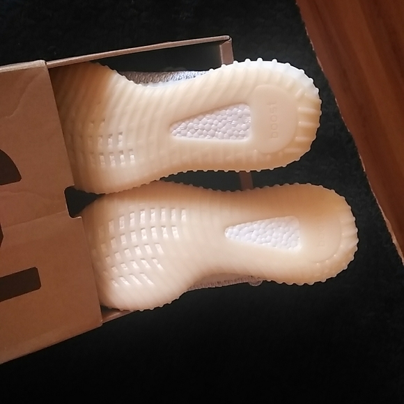 350 Yeezy boost static sz11 - Picture 3 of 4